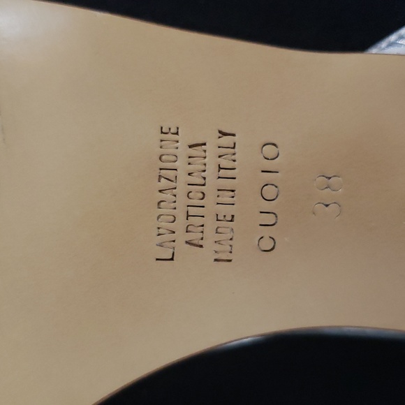 Browns Shoes Ankle Strap Heels & Complimentary Bracelet! - Picture 7 of 8